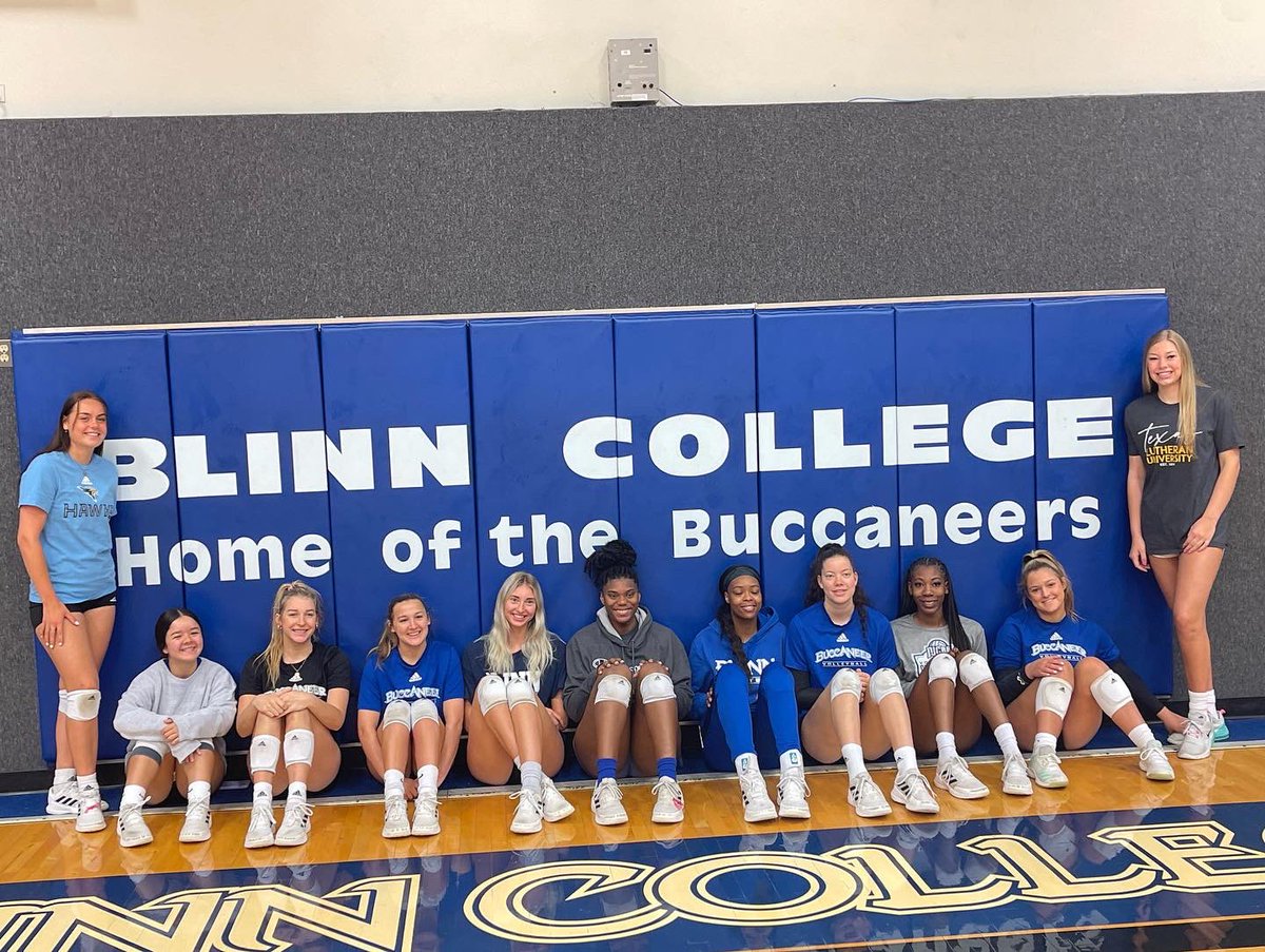 blinncollegevb's tweet photo. Huge Congrats to these four girl signing to their next home !! 

Once a Buc always a Buc!!💙🤍💙 https://t.co/iJrbHenXum