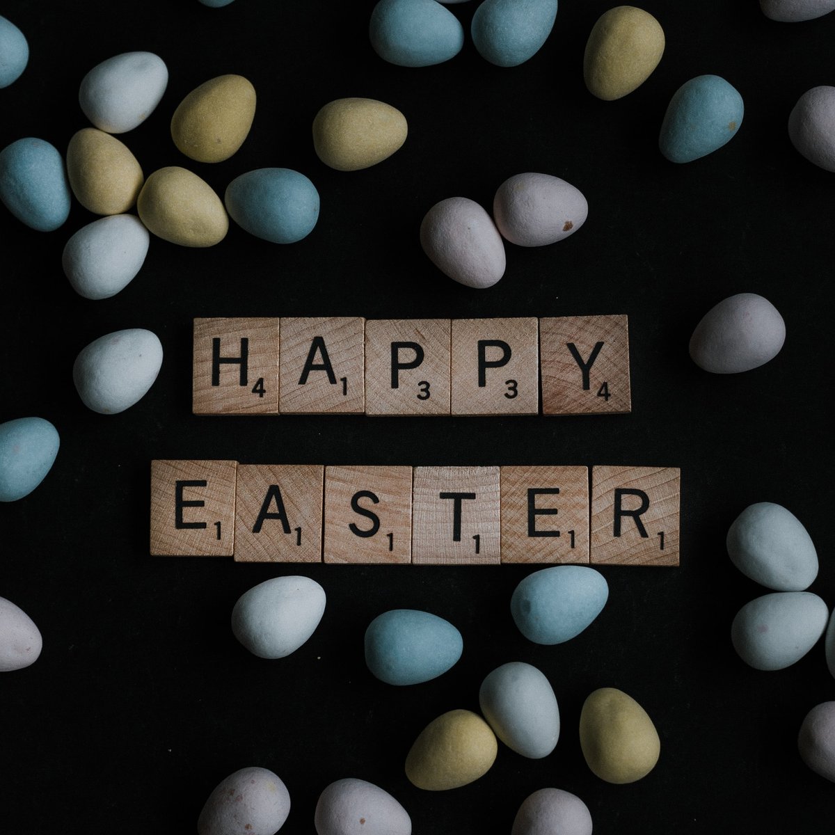 RainbowBN9's tweet photo. We will be operating our out of hours service 24/7 over the Easter Weekend should you have a fire, flood or biohazard incident across East Sussex, West Sussex, Surrey, London or Kent. Call 0800 0304360. #fire #flood #biohazards #emergency #wearestillhereforyou https://t.co/VkFnDe6Aal