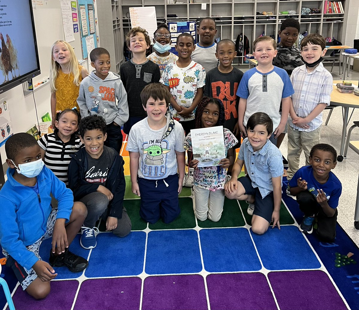 kcollazo's tweet photo. Had the awesome opportunity to share Emersyn Blake and the Spotted Salamander with Ms. Richardson’s class today!🥰 They taught me everything they knew about #Oviparous creatures! 🥚#SmartScientists
#MeetEmersyn
#AlwaysWonder https://t.co/URxAwDSDCU