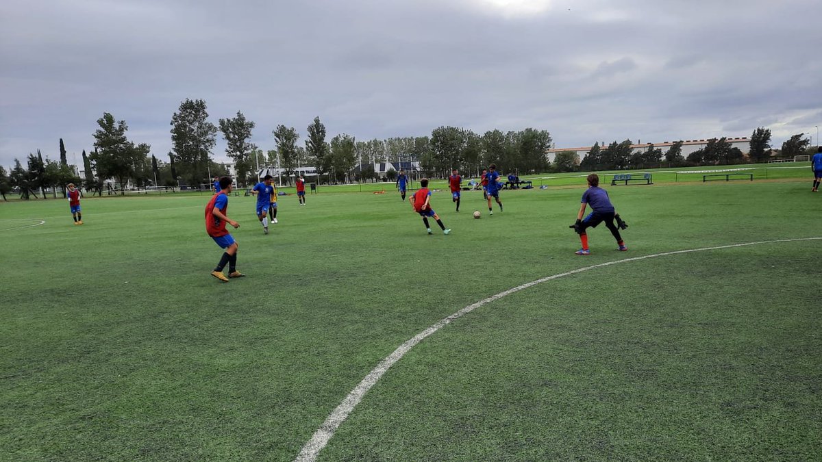 Otra mañana de trabajo en el Centro de Alto Rendimiento Deportivo Amadeo Nuccetelli ⚽️💪

Las categorías de #JuvenilesTalleres se preparan para una nueva fecha del Torneo de Juveniles de <a href="/afa/">AFA</a>.

¡Vamos por más! 💙

#VamosTalleres #JuntosTodo