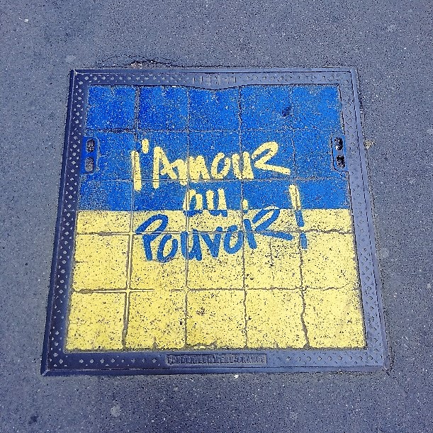 bibCanopee's tweet photo. Rue des archives #streetart #Ukraine @Canopee_CUrb https://t.co/8yA6tIEbkF