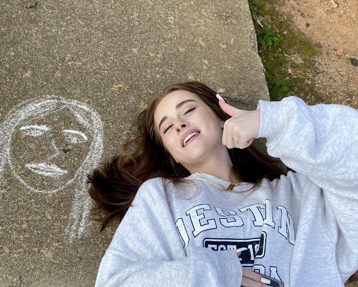 A beautiful day to be outside calculating the moles of chalk used in self-portraits- and some good likenesses! Great job, 1st block! <a href="/Northgate_High/">Northgate High School</a>