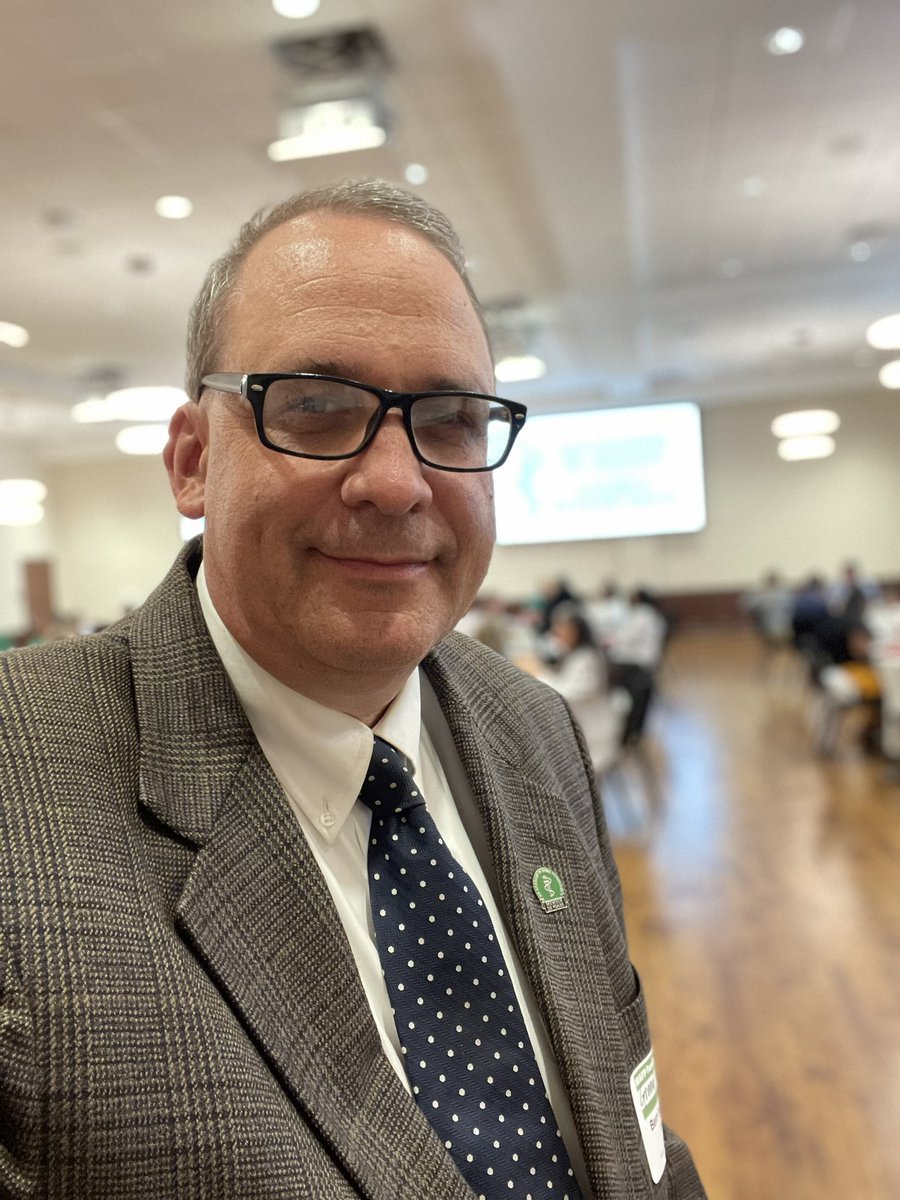 Dr_Beisel's tweet image. Got my 25 year pin last night. I feel old!😩#MississippiAcademyOfFamilyPhysicians