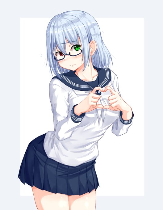 もじもじうちの子。
手でハート作ってくれるまで信愛度をあげたい。 