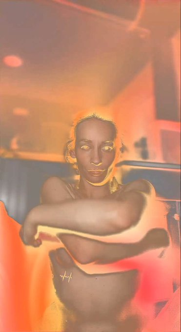 Fuck it I just wanna have my titties out tbh https://t.co/xL7cjXvdRz