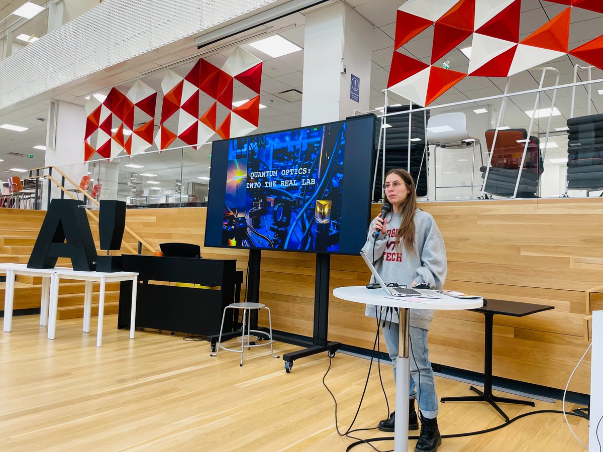 QPlayLearn tweet media