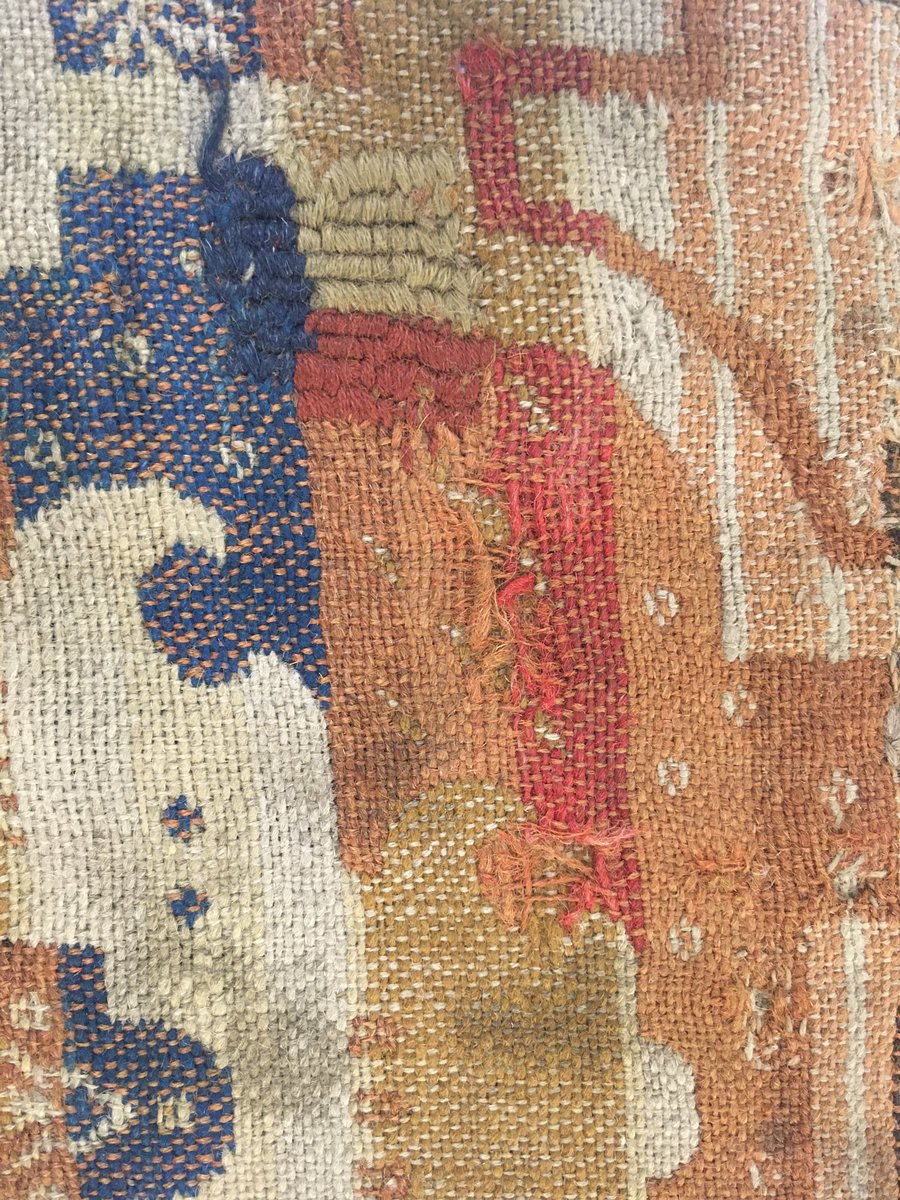 wyldtextiles's tweet photo. Colourful, reversible #doubleweave wool textiles from 18th-19th century lowland Scotland. Referred to as 'Scotch carpets', they are common in historic inventories but few survive today as they were often used to destruction #weaving #TextileTuesday #textiles https://t.co/08VG2B0UOJ