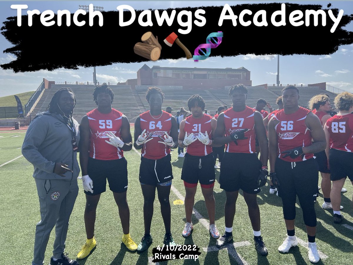CoachCarter3's tweet photo. The future is bright for these young men! #GodBlesss #TrustTheProcess #TrenchDawgsAcademy 🪵🪓🧬
#WeDontPlayWithOurFood #PSQARfit https://t.co/co459gIIQc