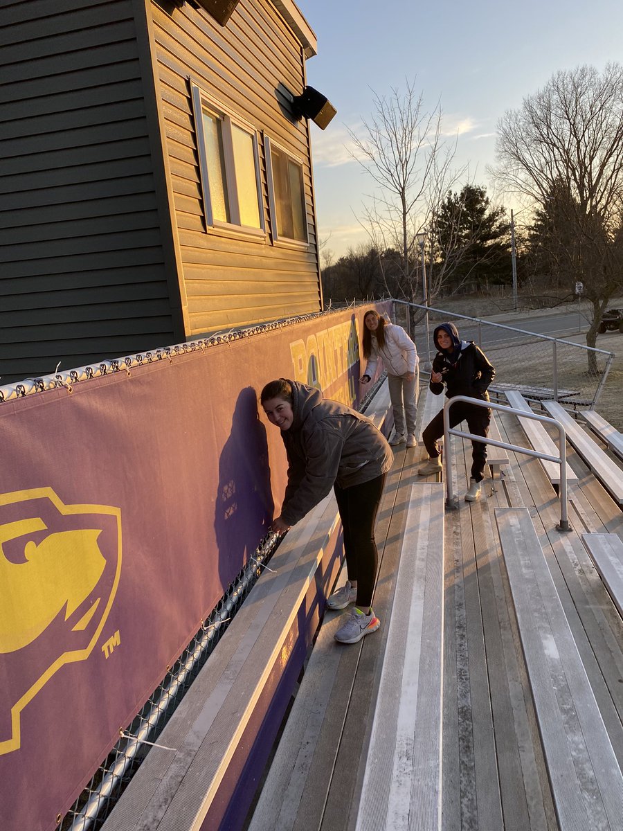 uwsp_softball's tweet photo. Bright and early this morning Team 42 put up the windscreen in hopes to play at home very soon! #PasttheLine #BurntheShips https://t.co/PubOEYE4T5