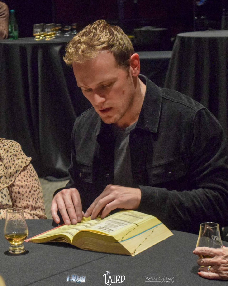 Justpkschroeder's tweet photo. We always joke Sam could read from the phone book and make us swoon. One month ago he indulged these Sassenachs by doing just that in his thickest Scottish accent. 🤩🥃 #dramwithsam #SamHeughan #theLaird #SamInSasnak https://t.co/xp4MF4JW6D