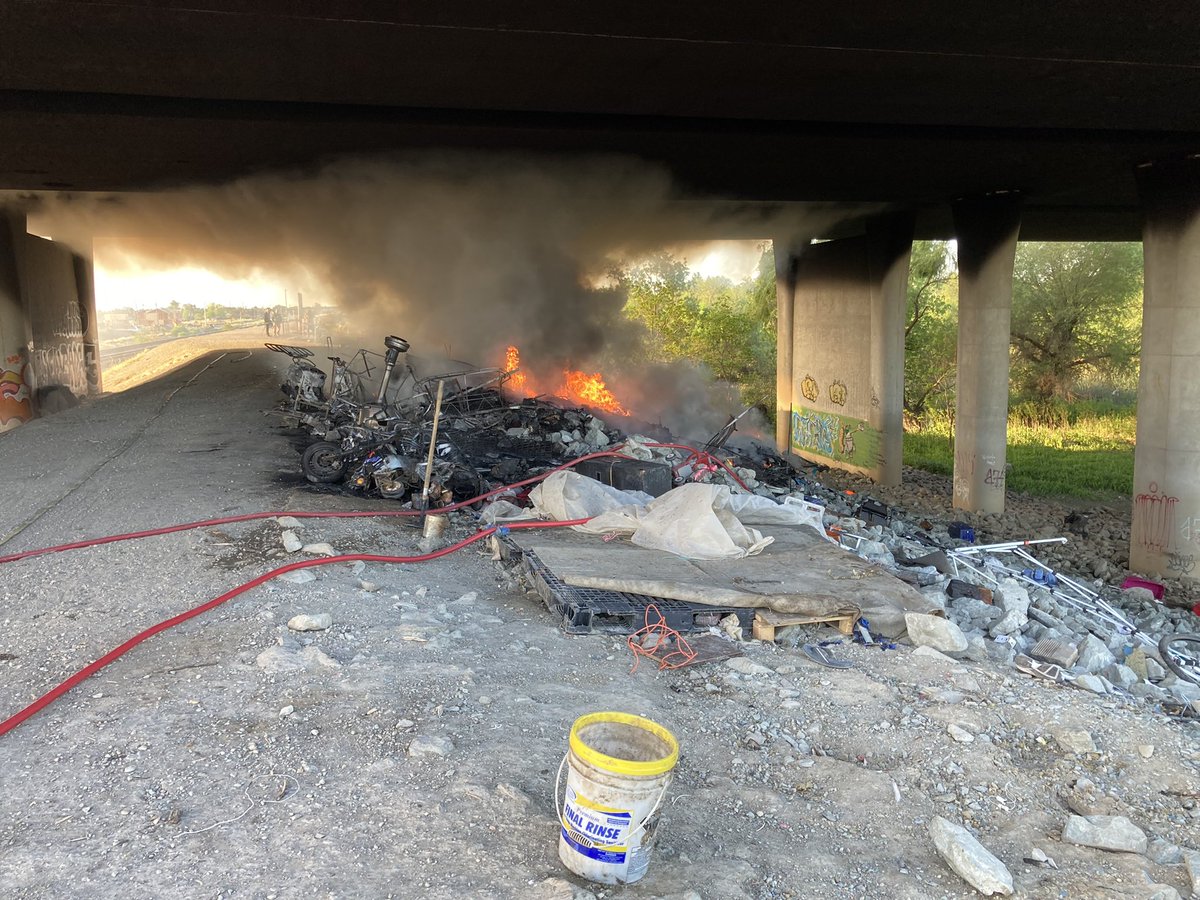 SacFirePIO's tweet photo. Incident info: Homeless debris fire under eastbound I-80 west of Norwood Ave. multiple engines and a water tender were needed due to no hydrants in the vicinity . Decking  of the freeway is not damaged. No injuries reported. https://t.co/fy1TBHwGUE