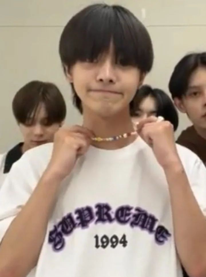 traineeaaeons7's tweet photo. He looks a cute baby because of that hairstyle 😅🦁

#traineea #yorch #yorchyongsin #leo #leeleo #sangwon #leesangwon #woochan #jowoochan #james #Zhaoyufan #jj #justinjay #jihoon #hanjihoon https://t.co/zg9uIgLx9c