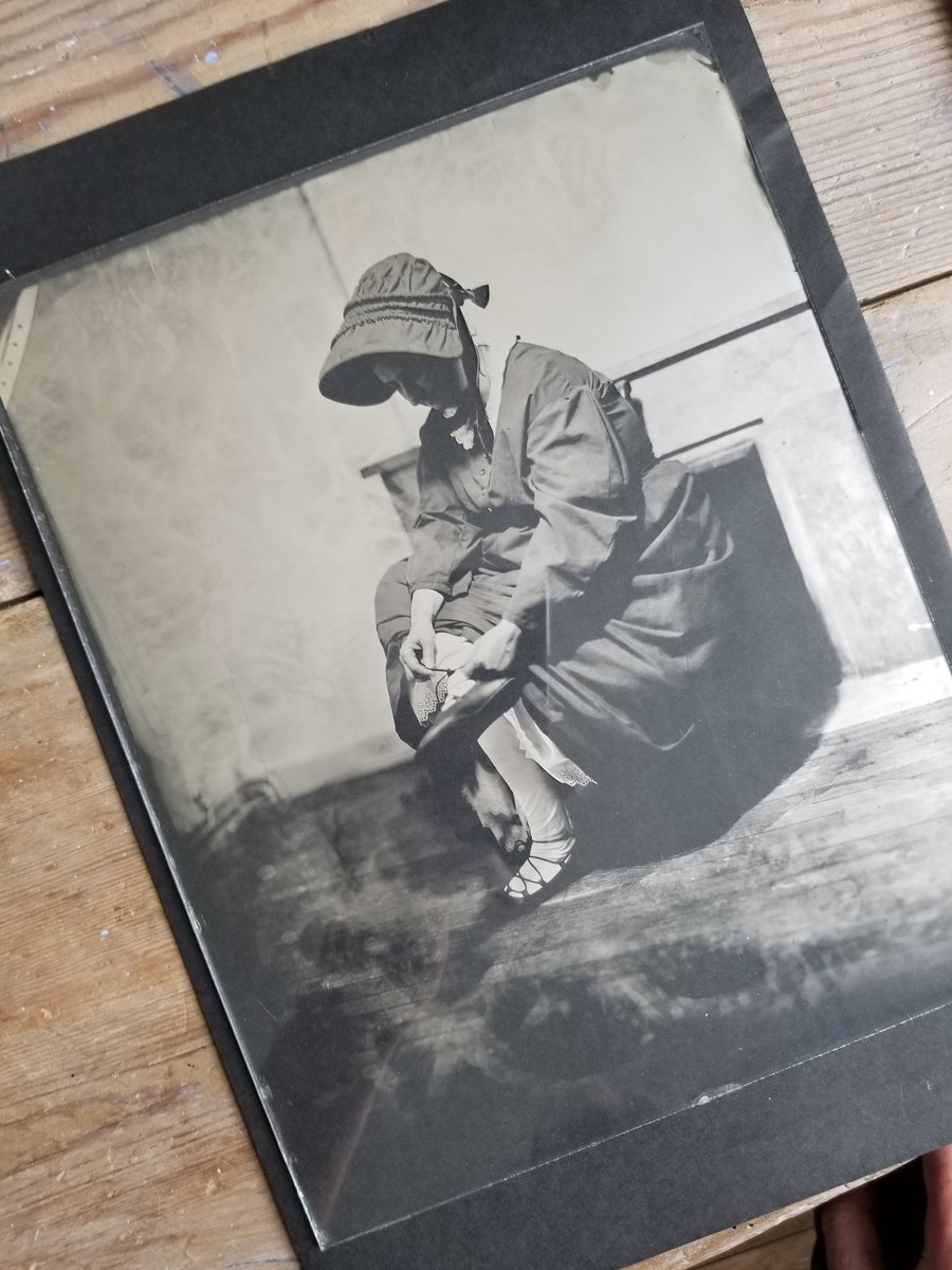 loopkin's tweet photo. XIXth century
Wetplate photography.
Ambrotype 8x10 inch

Ms Joseph and her outfit, directly from the 1850's.

#NFTCommunity  #NFTartists #photography #photooftheday #wetplatephotography #alternativephotography https://t.co/sYi6hEfT1u