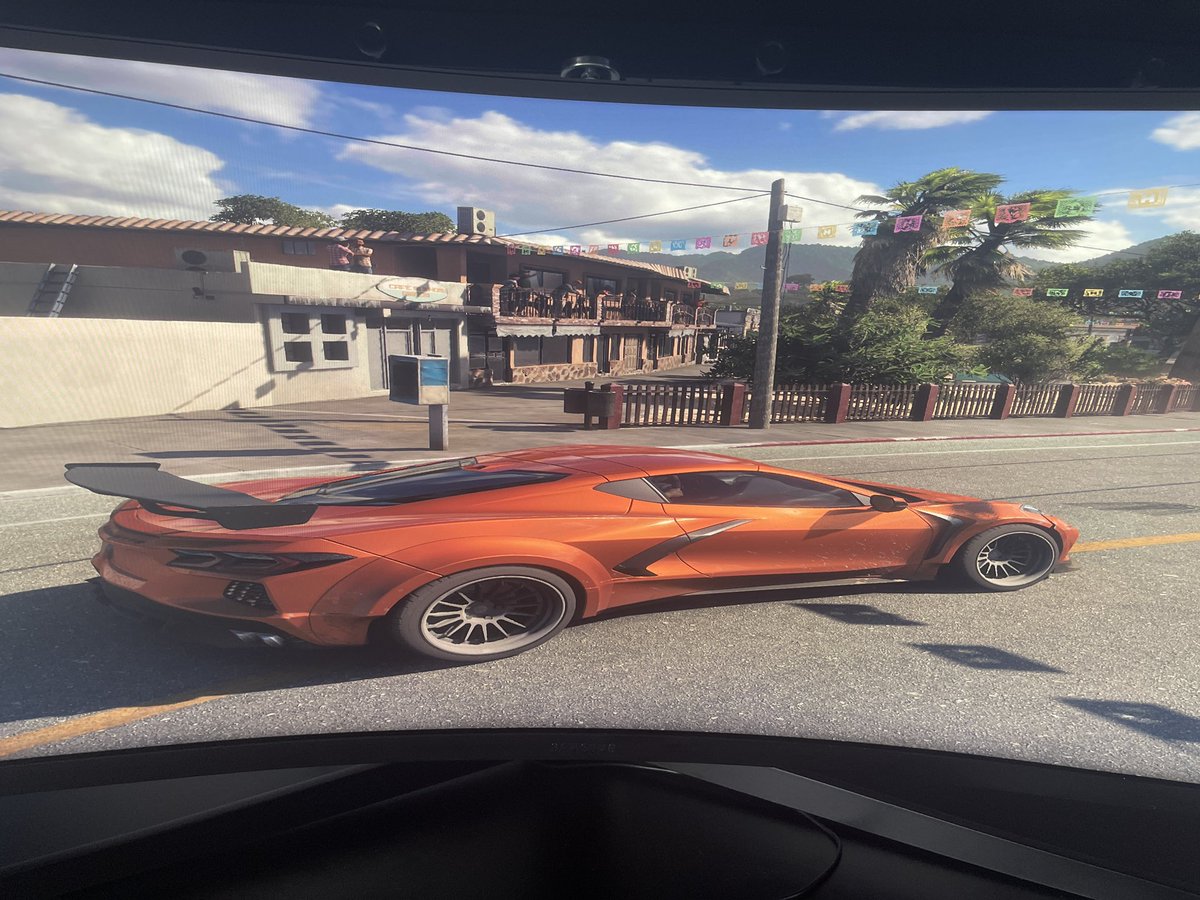 yozz81's tweet photo. @SamsungHelpUK which pic do you think HDR is switched on with Xbox series x? 1 or 2? I have the G9 https://t.co/v5BCV93Sy3