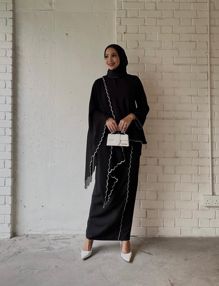 fatinnoraishah's tweet photo. On website                      On me https://t.co/dB0akAAeqm