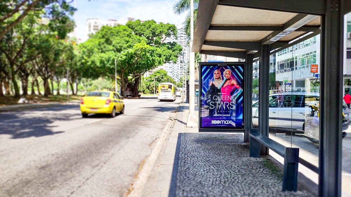 ClearChannelBR's tweet photo. O novo reality show da @HBIMaxBr, Queen Stars Brasil já é um sucesso. Apresentado por @PablloVittar e @LuisaSonza, a competição musical, composta por oito episódios, tem o objetivo de formar o primeiro trio drag queen totalmente brasileiro... https://t.co/jgEGMTi7xO