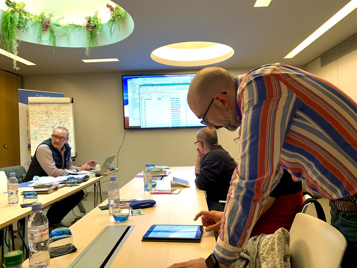 Cinq sessions de formation sur la #sécurité des #travaux de voirie sur les #réseaux réunissent des techniciens des #collectivités adhérentes du <a href="/sigeif75/">Sigeif</a>. Financées par le <a href="/sigeif75/">Sigeif</a>, leurs objectifs : faire découvrir les spécificités des réseaux et la gestion des #travaux.
#AIPR