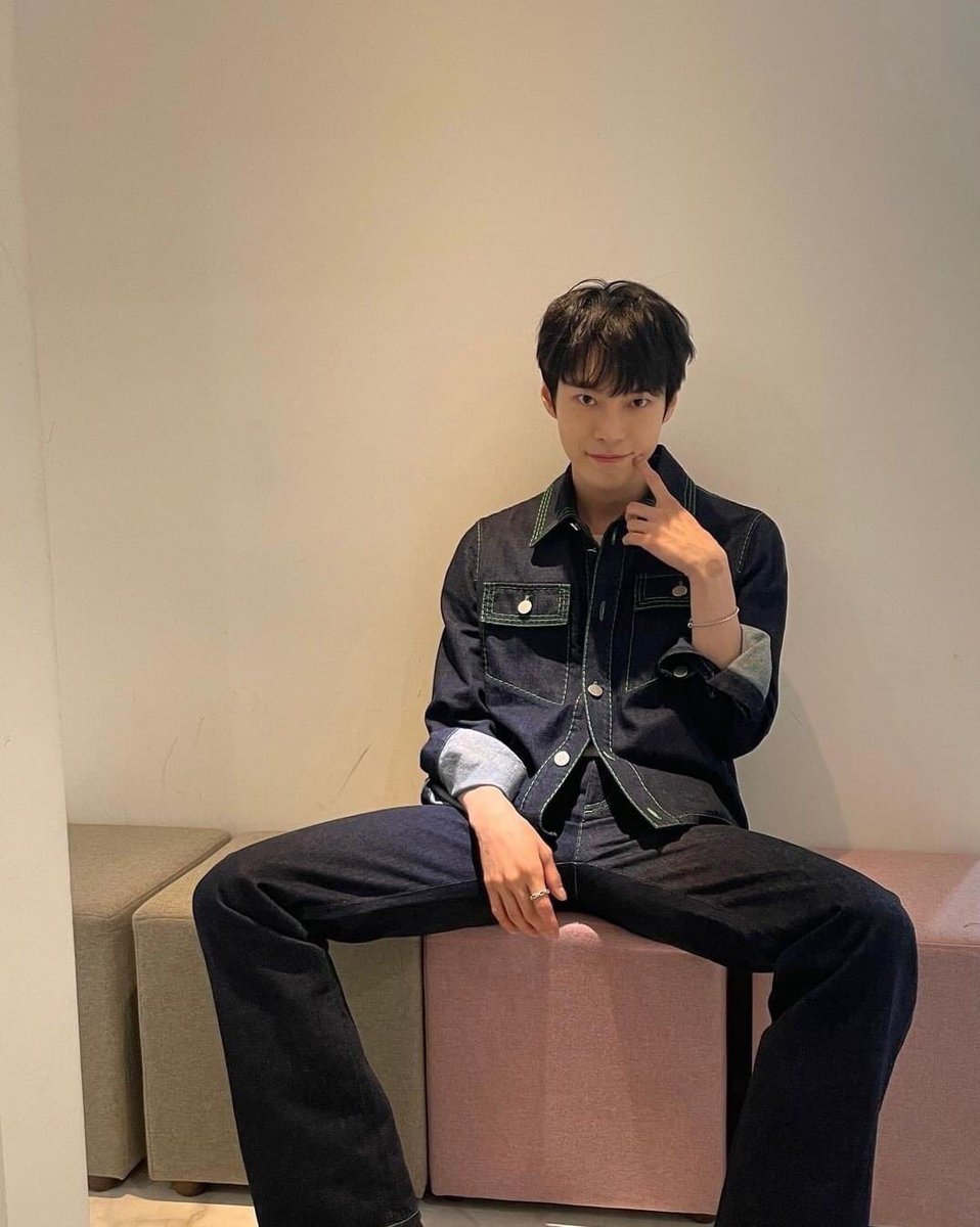 gushle___'s tweet photo. ตี๋เล็ก ปี1 https://t.co/ji9aqJxRCW