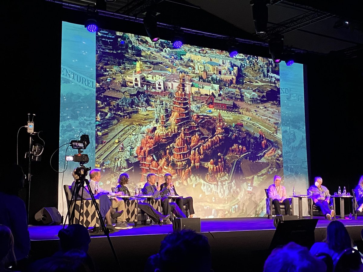 CafeFantasia's tweet photo. Celebrating 30 Years of Disneyland Paris with the Imagineers was AWESOME; total once in a lifetime opportunity, being in the same room as #TonyBaxter, #TimDelaney and @TomKMorris. ๐ #DLPInsidEars #ImagineeringDLP30 #DisneylandParis30 https://t.co/uLmOIHW6tS