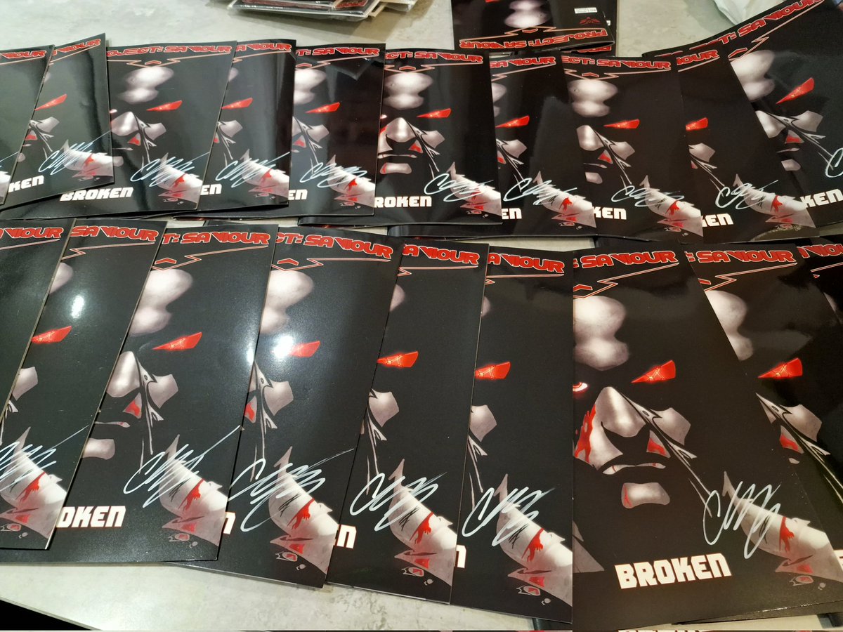 Issue 6 is out now and going fast! Grab a copy now! 
projectsaviour.co.uk

#indiecomic #comic #projectsaviour