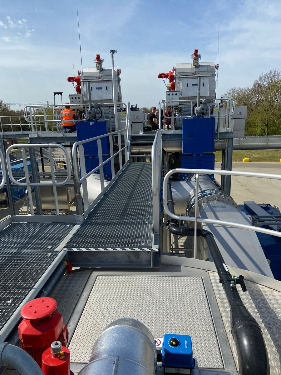 ValleienVeluwe's tweet photo. Mooie dag voor collega’s tijdens de kennisuitwisseling over Verdygo® bij @waterinlimburg. Verdygo® is een innovatief ontwerp- en bouwconcept voor rioolwaterzuiveringen. Precies wat wij zoeken voor de rwzi in Terwolde. Lees meer op: https://t.co/AvEKuvcxxd #waterzuivering https://t.co/arJGK6vv95