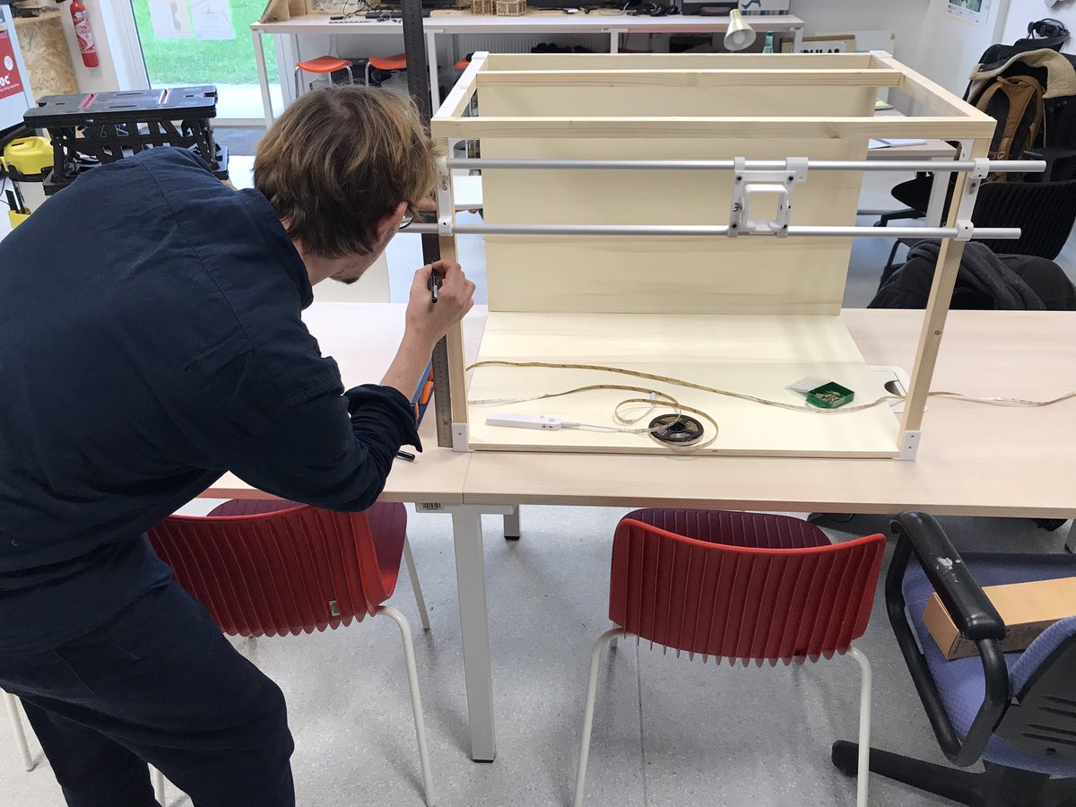 edulab_r2's tweet image. Montage d’une nouvelle version de #mobidoc avec Yvan et Henri respectivement de l’edulab pasteur et de l’@UnivRennes_2 ! 
Le projet est quasi monté et bientôt documenté ! 📄🛠

@latelier_cherch @LabFabfr