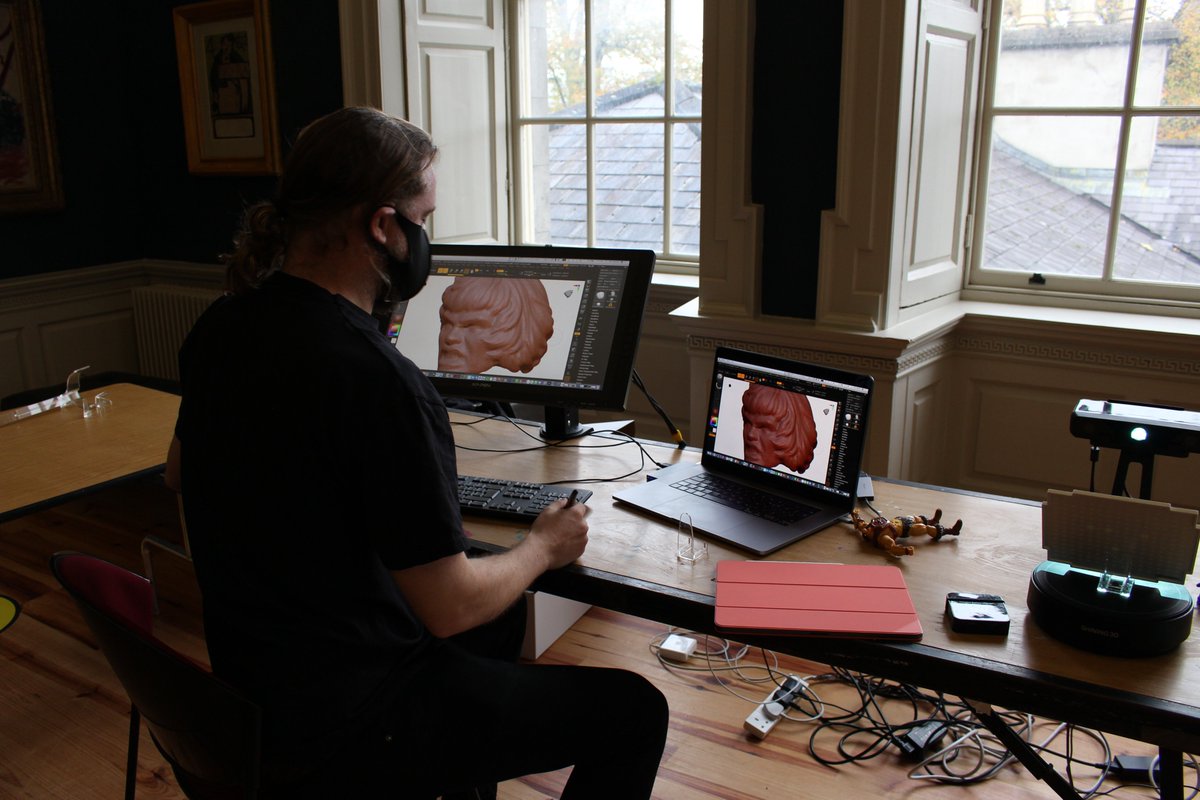 The Hunt Museum tweet media