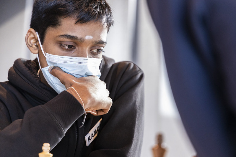chesscom_in's tweet photo. BREAKING: Indian GM @rpragchess wins the @ReykjavikOpen 2022 after scoring a win over @DGukesh in the final round!

With 7.5/9, Praggnanandhaa also gained 13.2 Elo points. 

Congratulations to Praggnanandhaa and his team! 👏

📸 Thorsteinn Magnusson https://t.co/kr5YmbdJN6