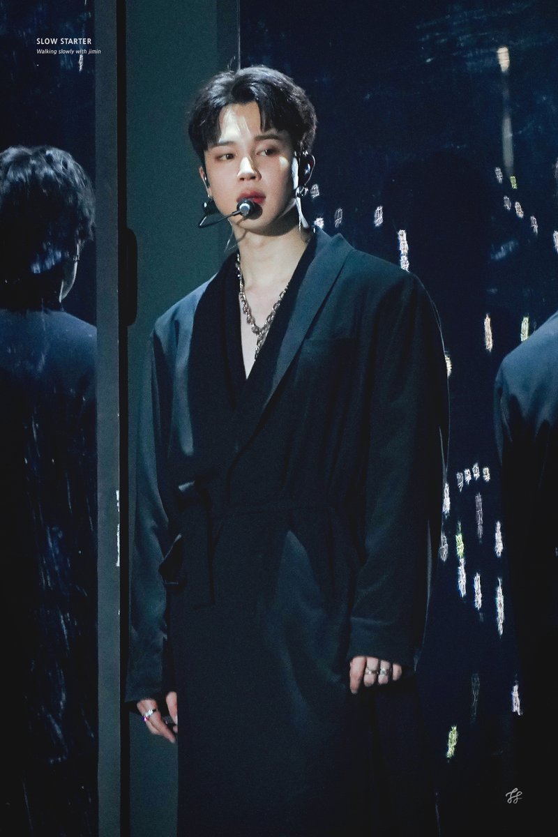slowstarter1013's tweet photo. 220409 PTD LAS VEGAS
블앤그 할때 불좀 켜줘요🥲

#JIMIN #JIMINS #ParkJimin #ジミン 
@BTS_twt https://t.co/FncGOF7Bfg