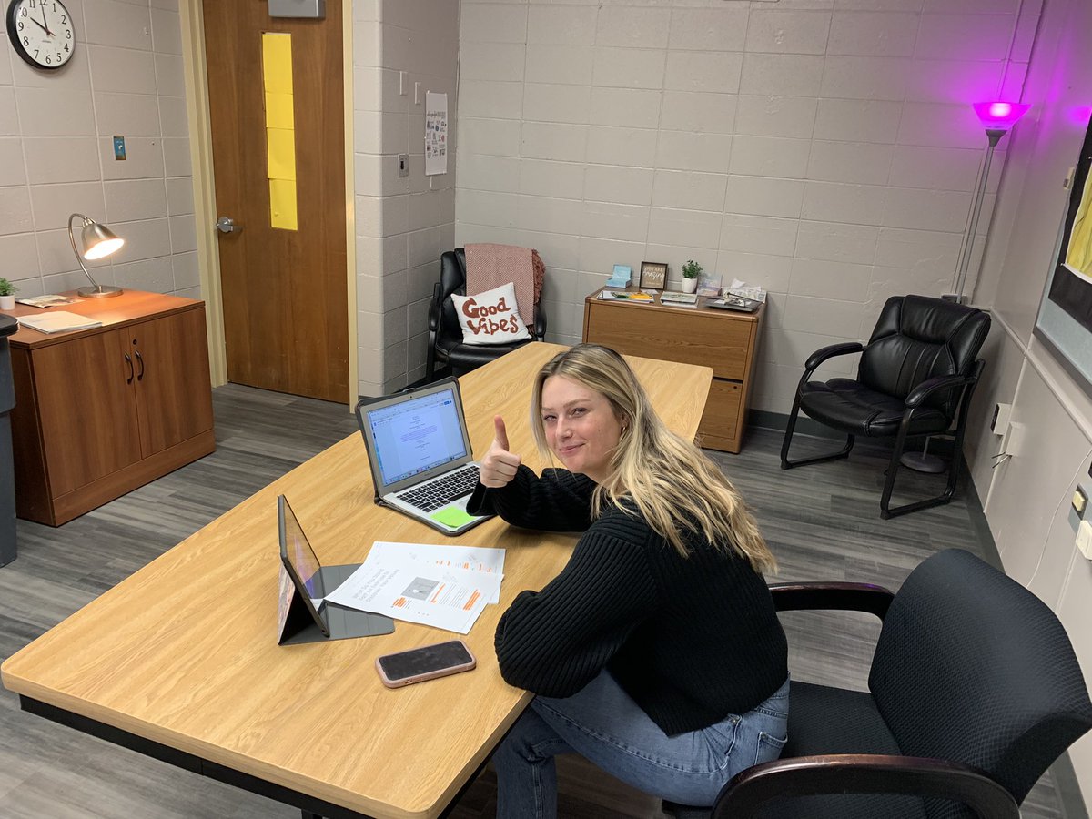 smsadvisor's tweet photo. College Ambassador Summit 2022! S/O to Ms. Coopman for leading some of the activities today 💚💛!

#collegeambassadors #raiderpride #culturewins #findyourvalue https://t.co/ixuuN0VmX5