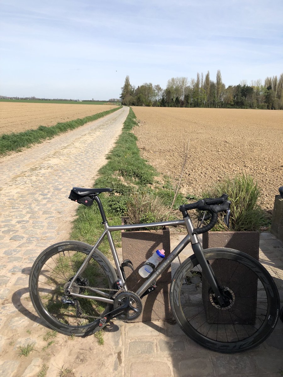 ⁦<a href="/JLaverackTi/">J.Laverack Bicycles</a>⁩ worked faultlessly and delivered some PBs on the cobbles ⁦@Paris_Roubaix⁩ looking forward to the Pros doing it at Easter