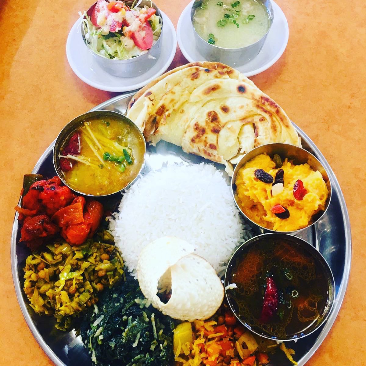 背中にシボ加工のプリントあり インディアン | www.hima.am