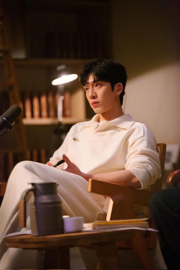 cdrama_update's tweet photo. 220412 #JingBoran Studio weibo update for Variety show #WelcomeBacktoSound2   

More pics - https://t.co/cWAaB5OFah 

#井柏然 #朋友请听好2 
#井柏然朋友请听好2 https://t.co/rXhTfVUKEa