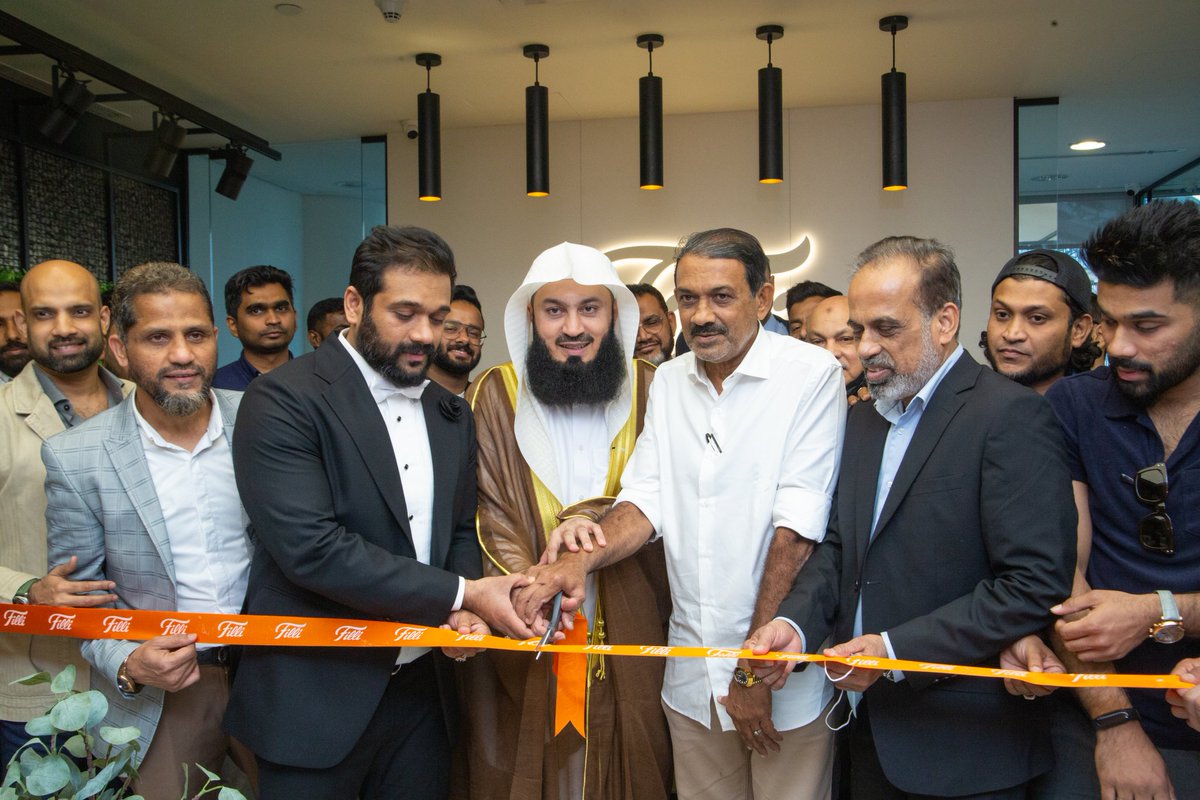fillicafeuae's tweet photo. Snapshots from FiLLi's headquarters inauguration, by H.E. Mufti Menk. Here's to reaching greater heights!
FiLLi HQ - Burjuman Business Tower, Dubai
#newspace #fillichai #fillicafe https://t.co/IuxNlxXrLq