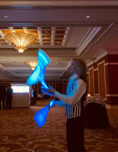 Thank you Steven Lee August and Maria Gara! Such a great magician and juggler.

Thanks for doing a great job at our event.

#baskowtalent #lasvegasspeakersbureau #jakibaskow