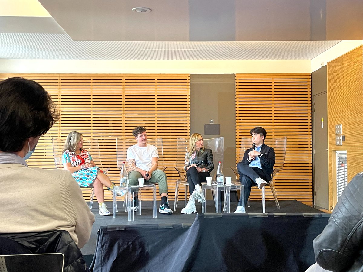ZKBaseOfficial's tweet photo. Our CIO Isaac Lee spoke on the panel "Brand Building in the #Web3 Era" with @sarahendline @marcy @mxvdl @SwipeBack 

on April 12 at Palais Brongniart

ZKSpace x @parisnft_day 

#ParisNFTDay2022 #PBWS2022 #BuildTheNextWeb #Web3 #NFTCommunity https://t.co/0X9gwKpYRh