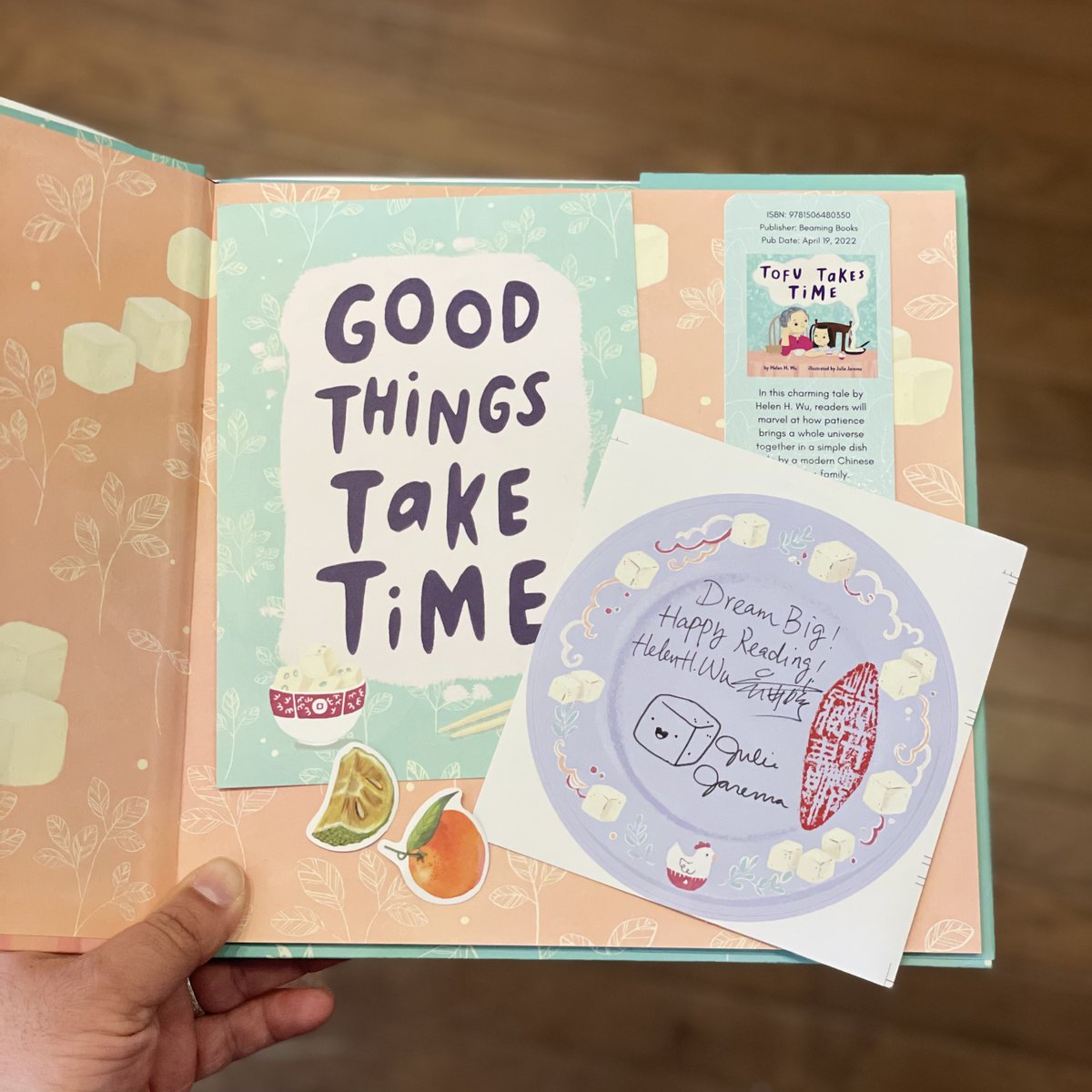 AvidBookshop's tweet photo. *EVENT ANNOUNCEMENT*  Avid bookseller/subscriptions manager/writer/illustrator Julie Jarema accomplished something huge: her debut picture book is in the world!

@HelenHWu @RainbowFish523 @BeamingBooksMN #AvidEvents #DebutPictureBook #KidLit #DebutAuthor #DebutIllustrator https://t.co/A9SsANkKfw