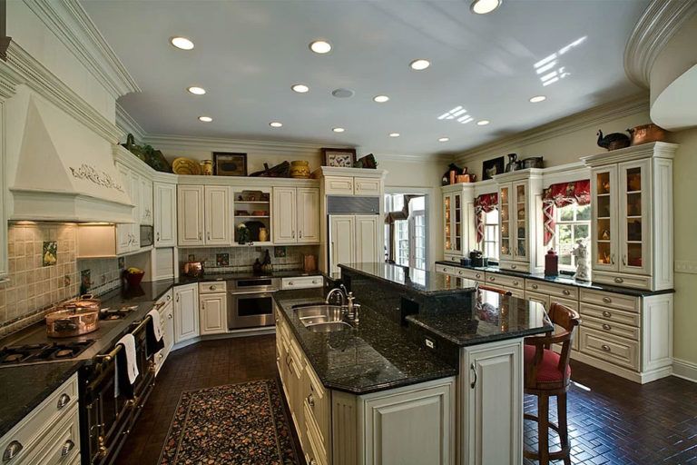 granite_dc's tweet photo. Butterfly Green is a dark, forest-green granite with large, dark, blue-gray crystals resembling the intricate details of butterfly wings. If you are looking to add an eye-pleasing natural pop of color to your home, this stone is a fantastic choice. https://t.co/2HLP78gppS
