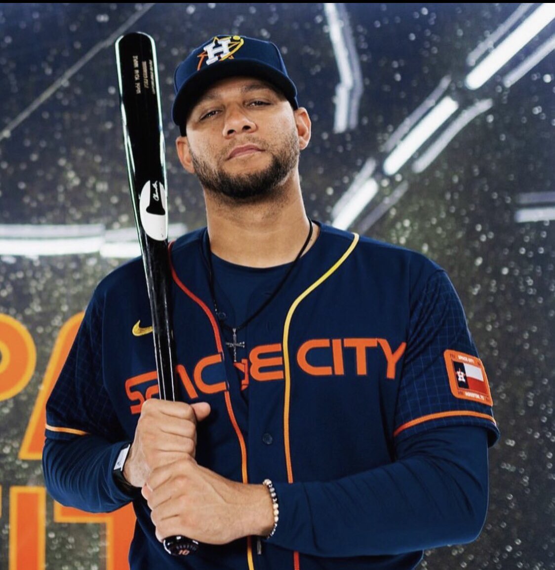 Yulieski Gurriel on X: How do you like these unis? Les gustan