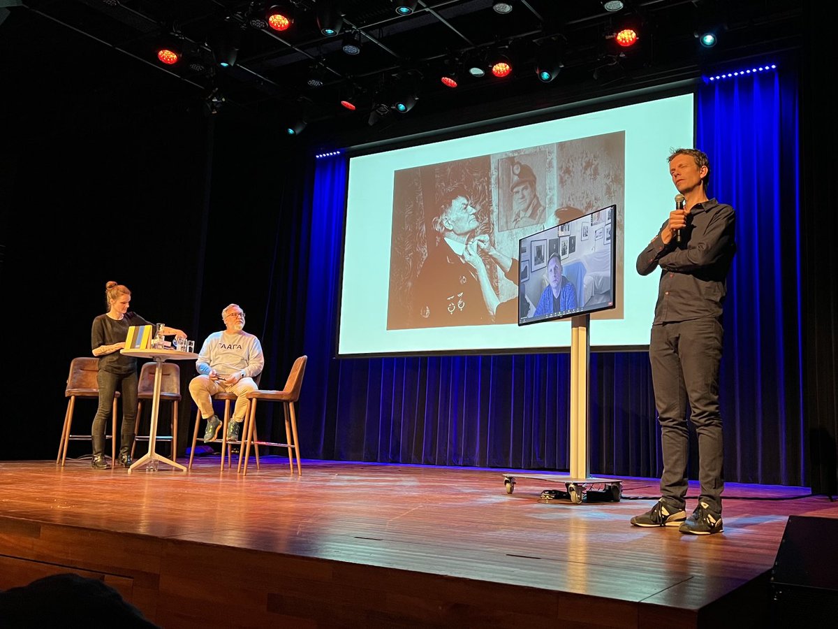 Best #Fotodok Bookclub so far (imho).
Edition #30.  WoW! Well done Rob Hornstra &amp; crew.
Photo: Online interview with Alexander Chekmenev.