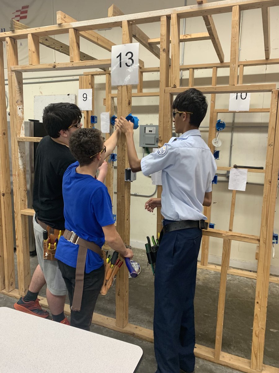CoachWi06100830's tweet photo. As a teacher, I know I’m making progress with the students when there is peer teaching going on. Student collaboration at work!! https://t.co/IHB3vjDeS1