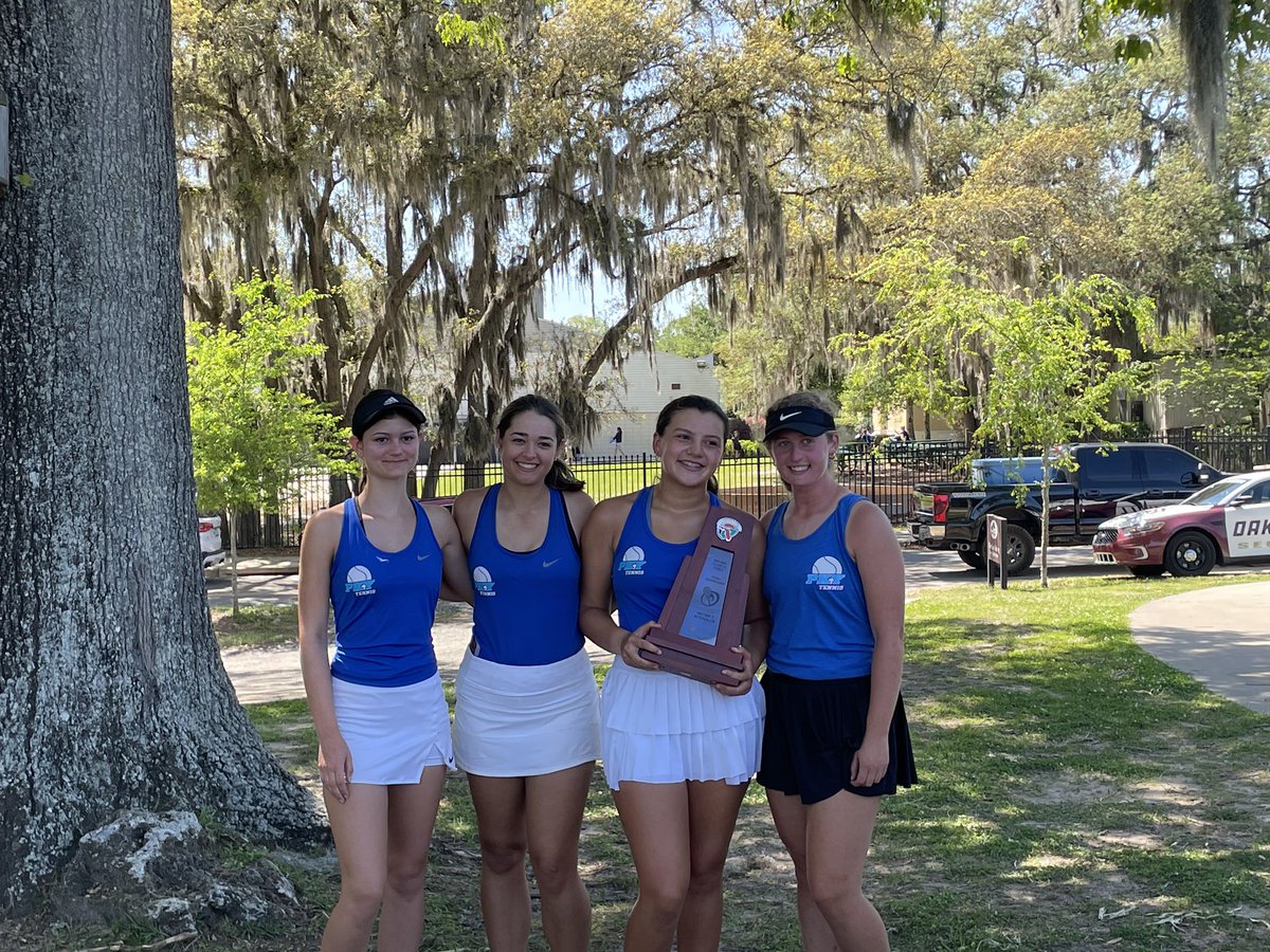 Carrie Geiger tweet media