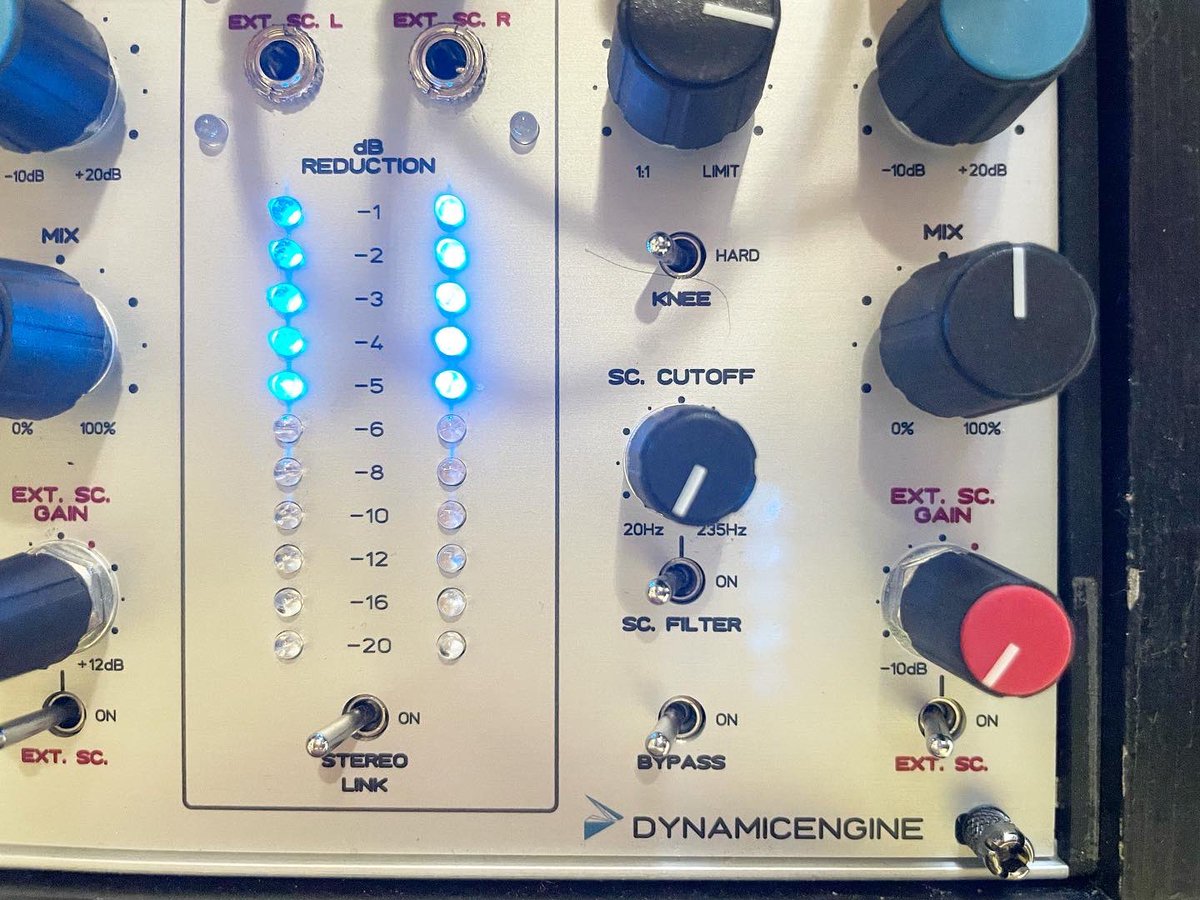 boutiquepedalny's tweet photo. Audio Gear Obsession DYNAMICENGINE⚡️ステレオリンク高品質デュアルモノコンプレッサーリミッター!
https://t.co/EpTtAl5dws
Divkidのビデオ
https://t.co/sSOL3hW9ya
#audiogearobsession #dynamicengine #販売 #購入 #ユーロラック #モジュラーシンセ #コンプレッサ #リミター #ステレオ #プロ仕様 https://t.co/C2LIr51jm0
