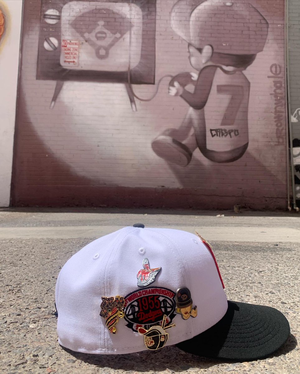 Catoishere's tweet photo. โConsidered a fool cause I dropped out of high school, Stereotypes of a black make misunderstood, And itโs still all goodโ- Biggie Smalls
๐งข @HatClub
#PINdejos @RahnniFitteds @umbrellaheights #namfitteds #babybrimz #robdesigns #flyyugang #lexieloulou #bigheadfitted https://t.co/QvbkKzpX7h