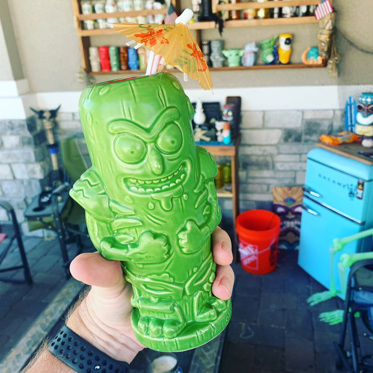 The umbrella blew out of my Tiki mug , damn what bummer LOL #tikiproblems