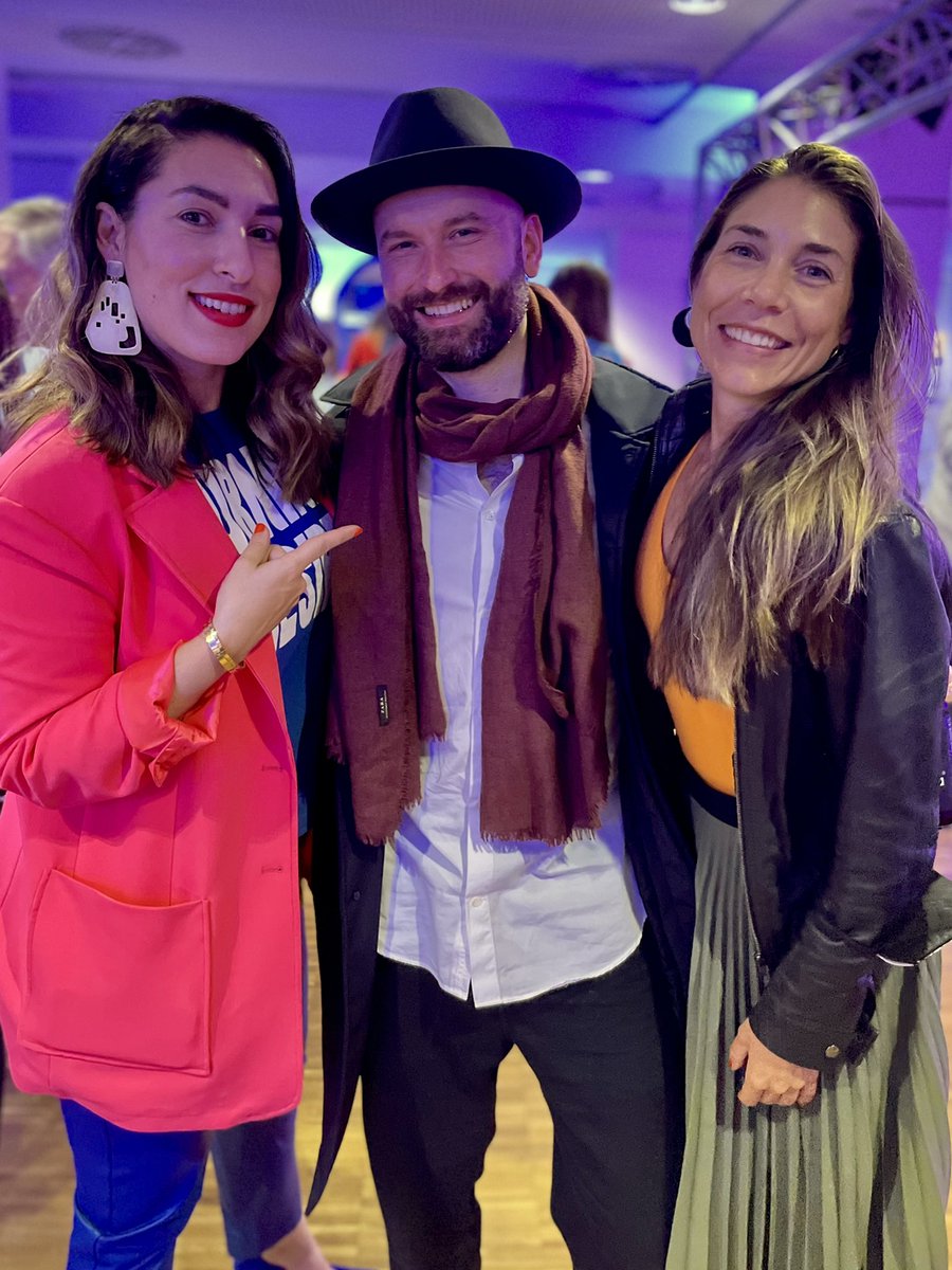 lukizzl's tweet photo. Postkarte für @DullerMarco ♥️ #GlobalAfterwork https://t.co/XfMenR41aU
