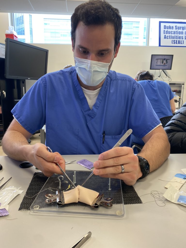 leeschmidt21's tweet image. star course day 2: bad day to be a piece of synthetic bowel 😤 #inthebar #outthebar #acrossthestreet
