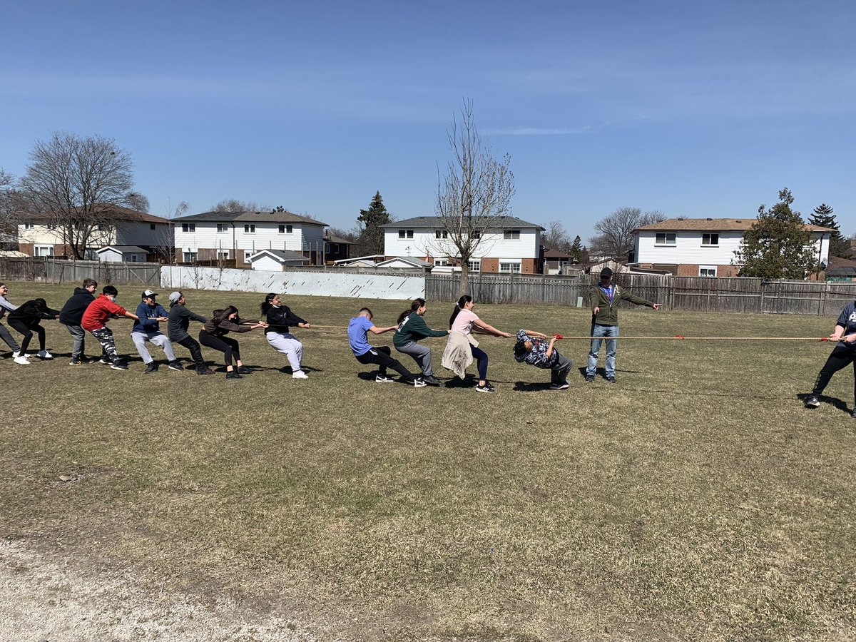 A little friendly competition with another class today. We came to win….and win we did. You know it’s a good one when one student is horizontal to the ground 🤣 #tugofwar #welovethesun #myclassisbetterthanyours 😉