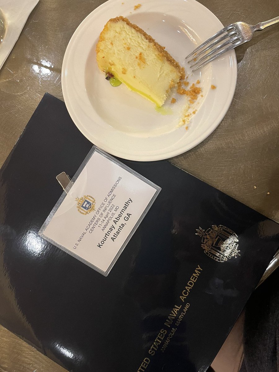 TheeMissA1920's tweet photo. Naval Academy STEM conferred Day One!! And cheesecake… they know how to make me happy !!! #MVmindsets https://t.co/x4Xo6FI5Od