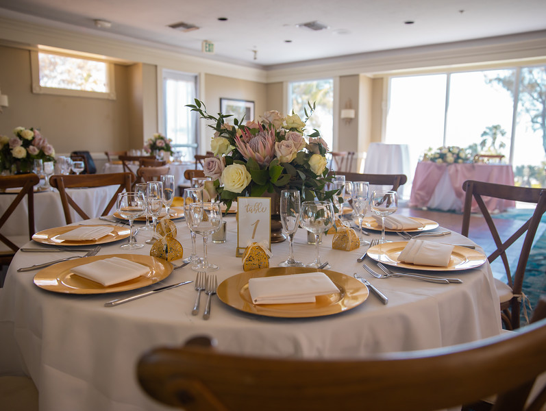 ExperienceLove3's tweet photo. Wedding Highlight &amp; Decor for Katherine &amp; Christian https://t.co/v7hI1QVEod